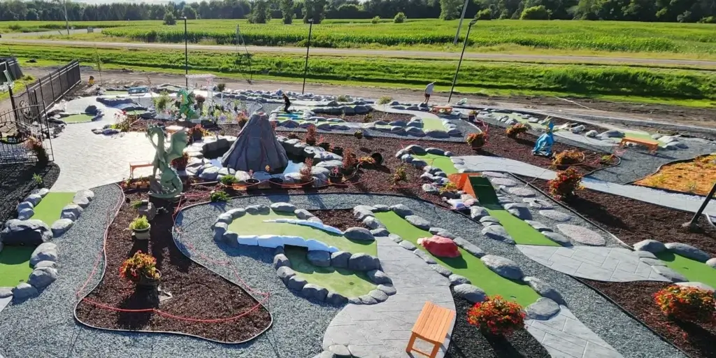 Green Lagoon Mini Golf Course